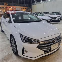 هیوندای ئەلەنترا